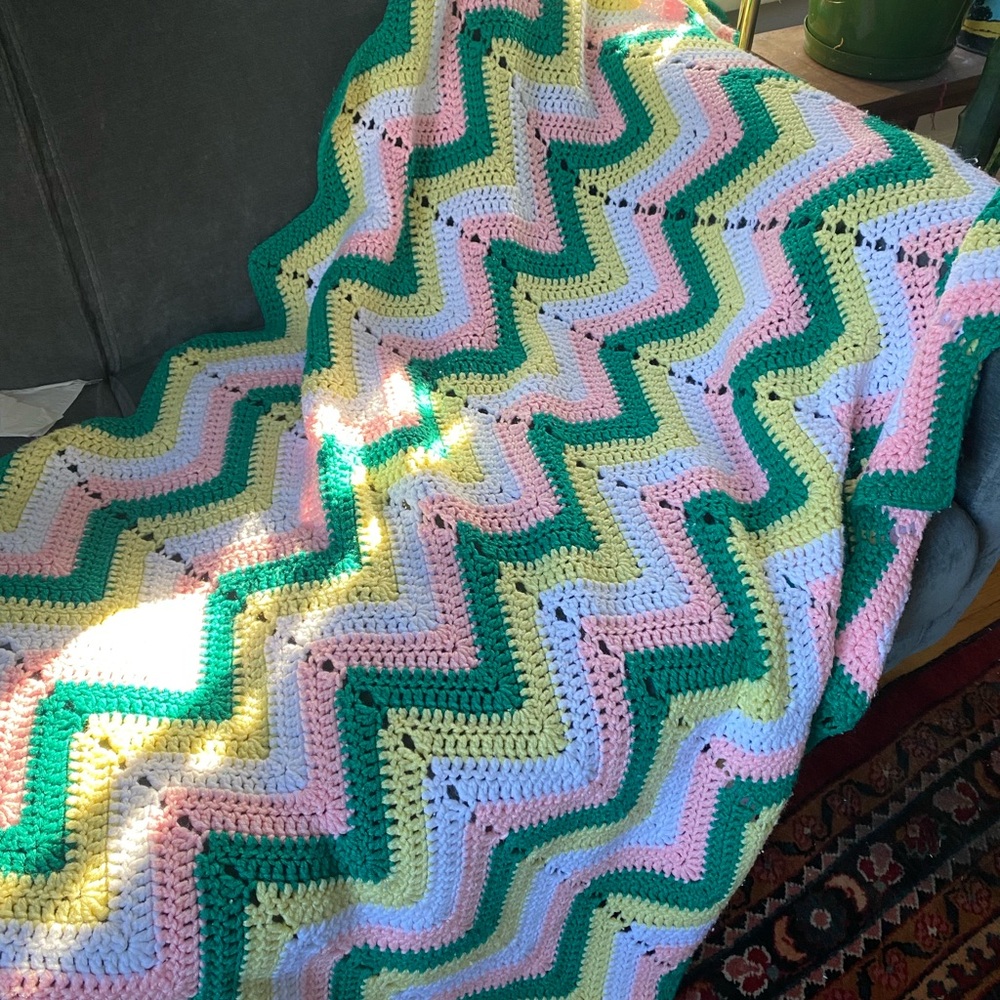 Vintage Handmade Colourful Chevron Crochet Blanket - Picture 3 of 3